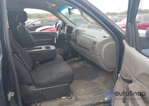 2010 Chevrolet Silverado 1500 Work Truck from USA, damaged, VIN 1GCPKPEA9AZ278475